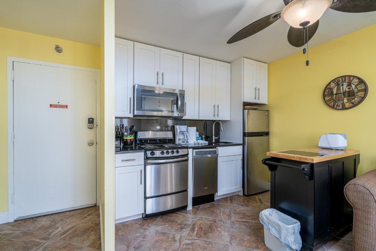 Updated Gulf Front Condo On The South End Of Fort Myers Beach! Condo Εξωτερικό φωτογραφία